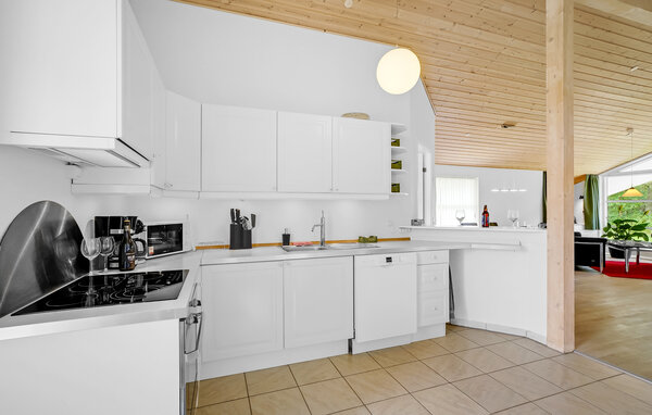Semesterhus - Helberskov Strand , Danmark - D62014 401