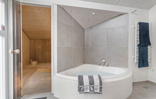 Holiday Home - Grønhøj Strand , Denmark - D7898 703