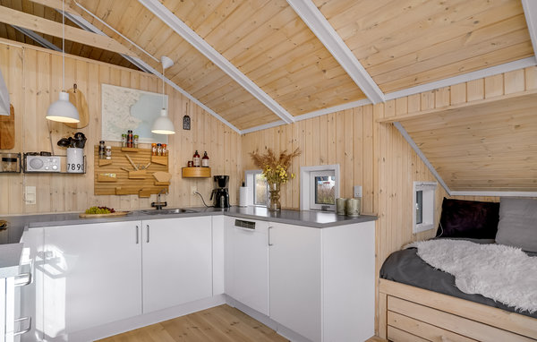 Feriehus - Pøt Strandby , Danmark - D88010 401