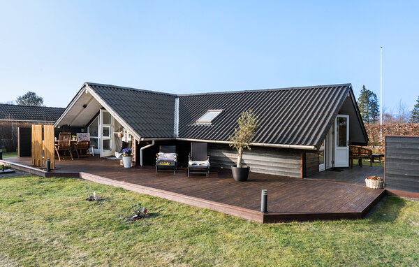 Feriehuse - Høll , Danmark - D89094 1