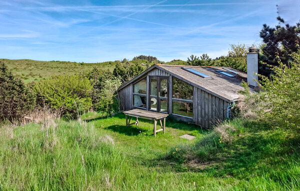Verbringen Sie entspannte Urlaubstage in diesem einfachen Ferienhaus mit Meerblick und direktem Zugang zur Natur.

Ihr rustikales Tiny House ist der ideale Rückzugsort für Paare oder kleine Familien..