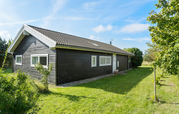 Holiday Home - Maarup , Denmark - D90100 81