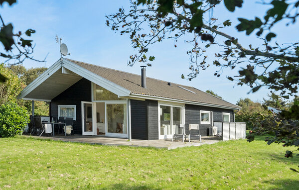 Holiday Home - Maarup , Denmark - D90100 82