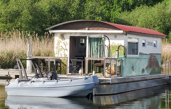 Hausboot - Havelland Brandenburg , Deutschland - DBB014 83