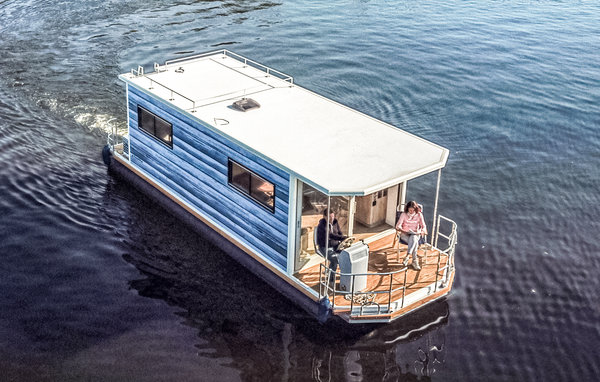 Hausboot - Stadthafen Hennigsdorf , Deutschland - DBE153 1