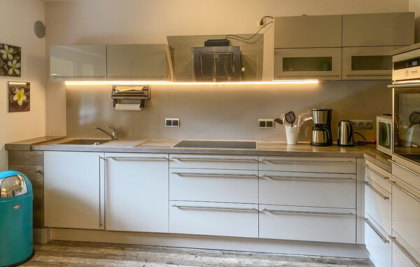 Apartment - Zweifelscheid , Germany - DEI133 401