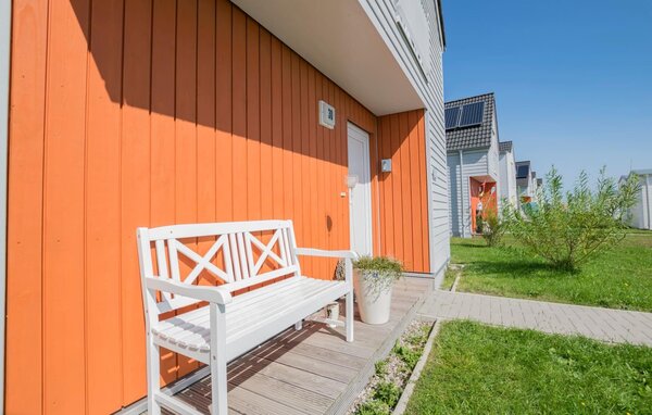 Holiday Home - Vogelvilla, OstseeResort Olpenitz , Germany - DFH009 3