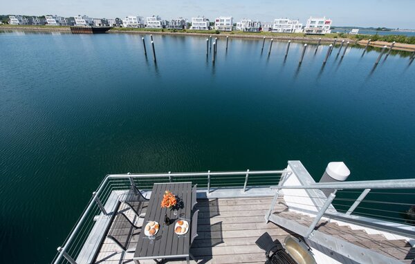 Houseboat - Marina Rainbow, OstseeResort Olpenitz , Germany - DFH062 4