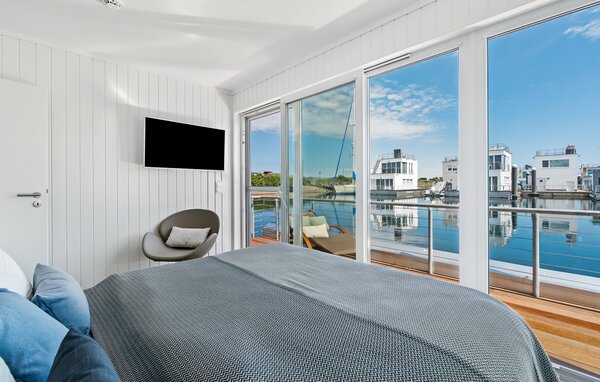 Husbåd - Beluga, OstseeResort Olpenitz , Tyskland - DFH211 602