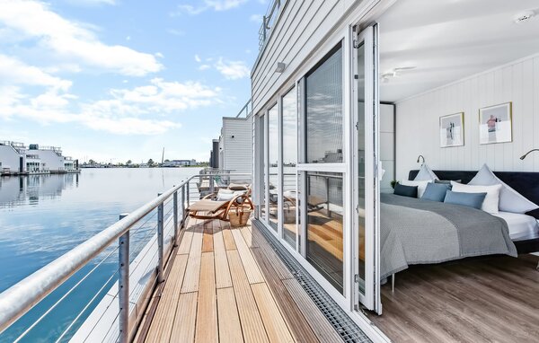 Husbåd - Beluga, OstseeResort Olpenitz , Tyskland - DFH211 101