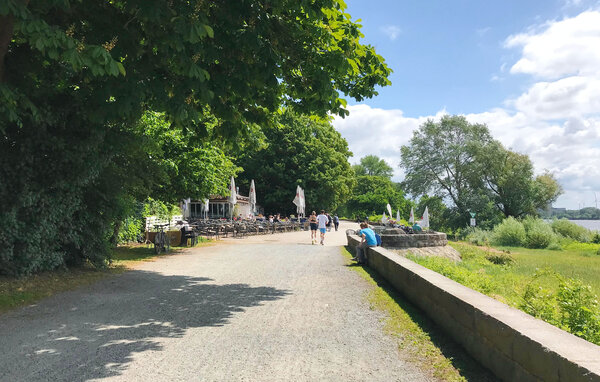 Holiday Home - Hamburg Blankenese , Germany - DHH102 905