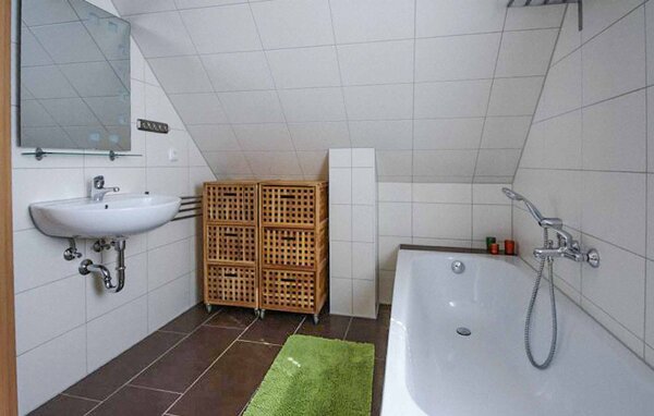 Domy wakacyjne - Röbel / Müritz , Niemcy - DME713 702