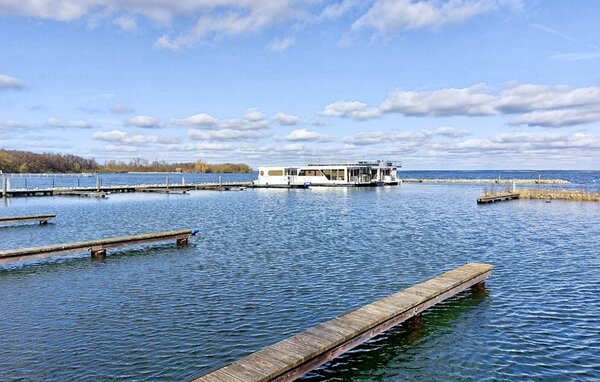 łódź mieszkalna - Röbel / Müritz , Niemcy - DME748 903