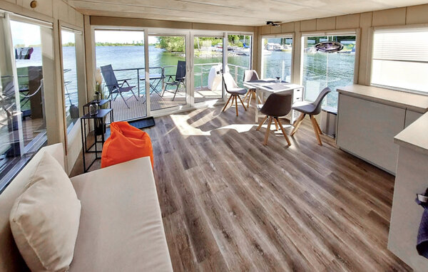 łódź mieszkalna - Röbel / Müritz , Niemcy - DME748 6