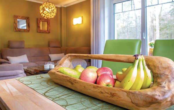 Vakantiehuis Reetdachhaus Kiek in` Wald