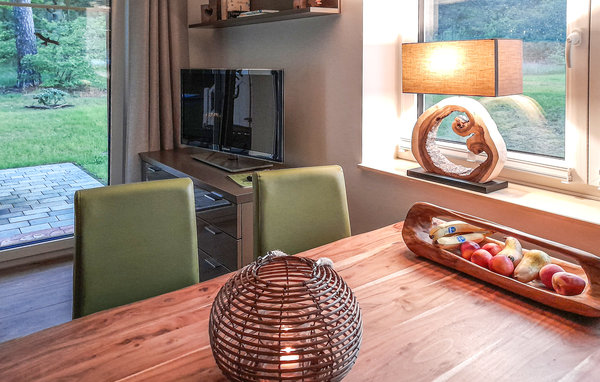 Vakantiehuis Reetdachhaus Kiek in` Wald