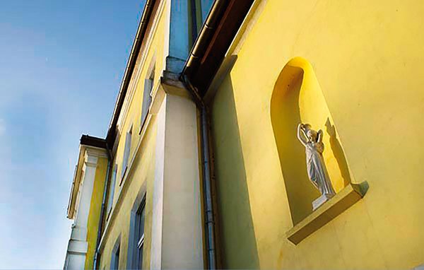 Semesterhus Schloss Schmuggerows