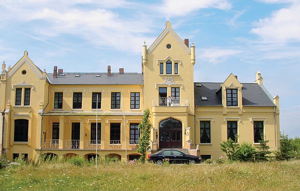 Semesterhus Schloss Poggelow