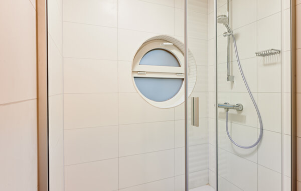 Apartament - Schwerin , Niemcy - DMV486 701