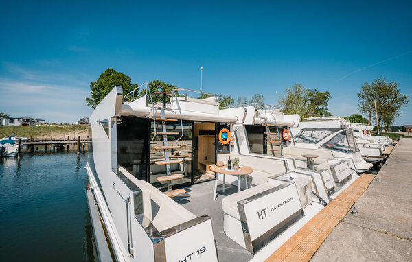 Hausboot - Martinshafen , Deutschland - DMV924 1