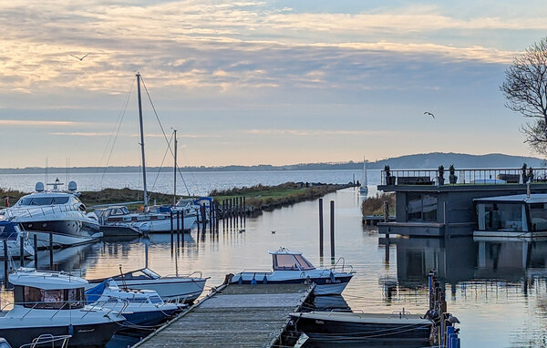 Husbåd - Martinshafen , Tyskland - DMV931 905
