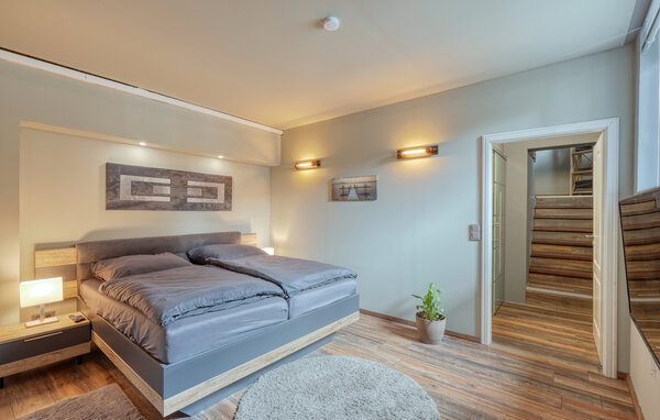 Ferienwohnung - in Luxusvilla - Bahrdorf , Deutschland - DNS293 601