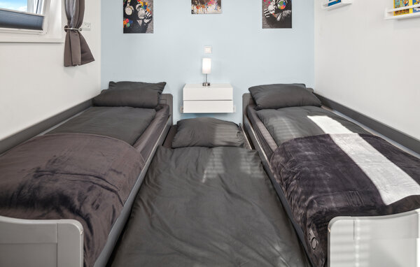 Holiday Home - "Haus Sorgenfrei" Tossens , Germany - DNS420 604