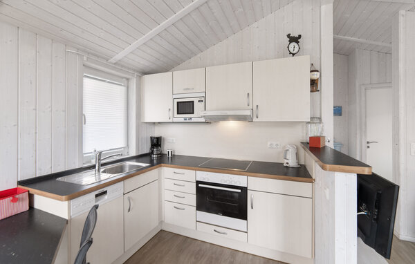 Vacation home Friedrichskoog-Deichblick 4