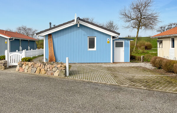 Vacation home Friedrichskoog-Deichblick 4