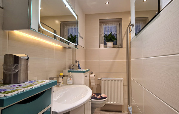 Apartment - Suhl-Dietzhausen , Germany - DTH094 701