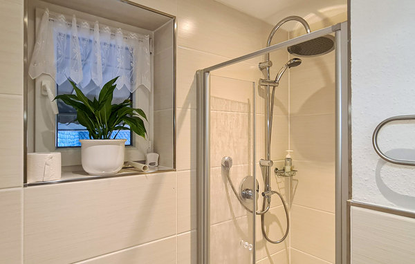 Apartment - Suhl-Dietzhausen , Germany - DTH094 702