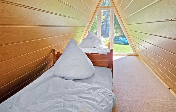 Holiday Home - Rheinsberg OT Zechlinerhütte , Germany - DZV111 602