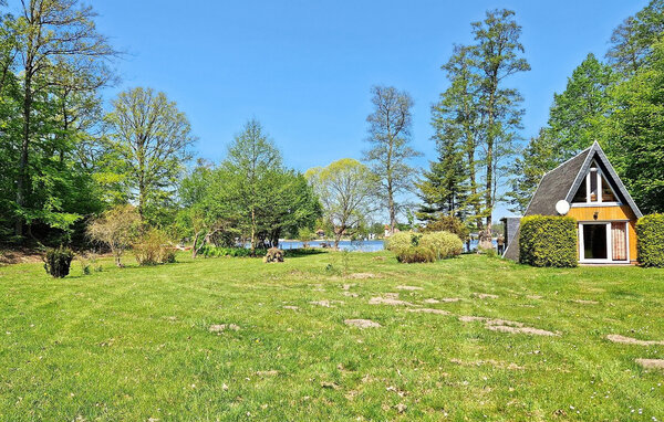 Holiday Home - Rheinsberg OT Zechlinerhütte , Germany - DZV111 81