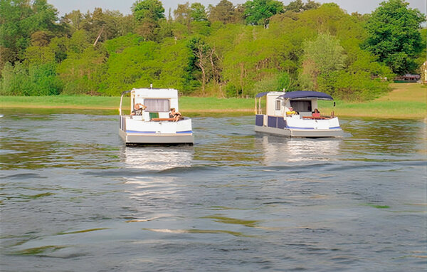 Hausboot - Verchen , Deutschland - DZV215 1