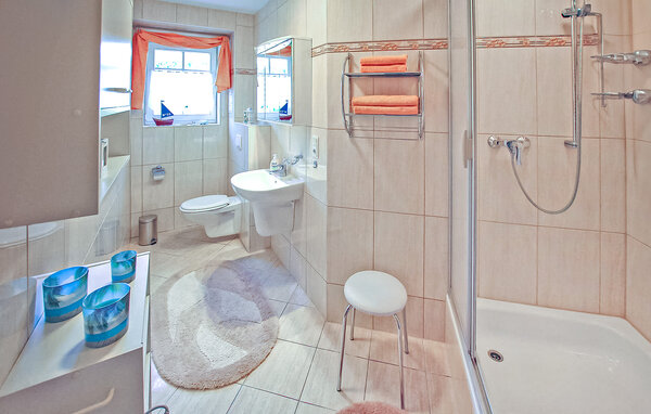 Ferienwohnung - Neustrelitz , Deutschland - DZV296 701
