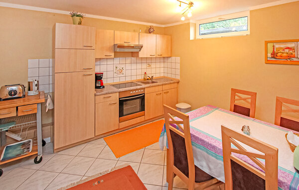 Ferienwohnung - Wesenberg OT Strasen , Deutschland - DZV359 5