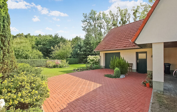Holiday Home - Waren (Müritz) , Germany - DZV458 81