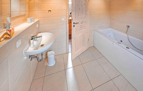 Ferienhaus - Ostseebad Breege , Deutschland - DZV485 703