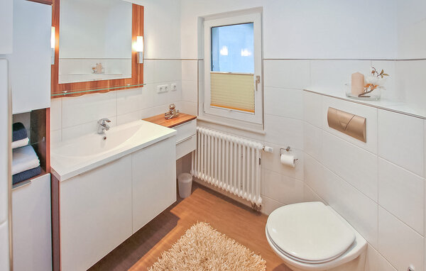 Apartment - Waren (Müritz) , Germany - DZV792 702