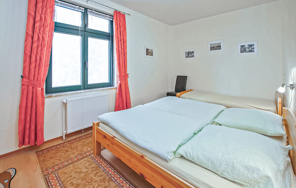 Apartment - Waren (Müritz) , Germany - DZV828 603