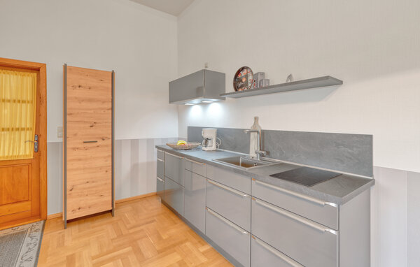Apartment - Waren (Müritz) , Germany - DZV893 401