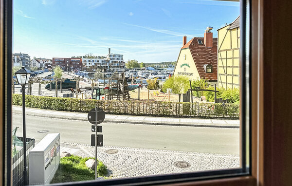 Apartment - Waren (Müritz) , Germany - DZV893 201