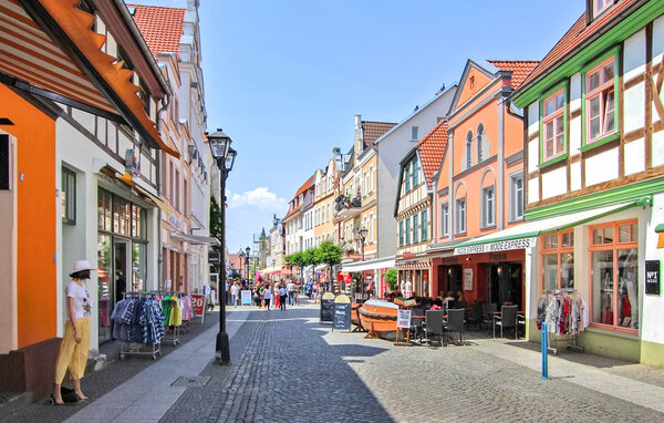 Ferienwohnung - Waren (Müritz) , Deutschland - DZV926 902