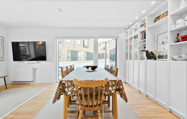 Holiday Home - Nivå strand , Denmark - E01333 301
