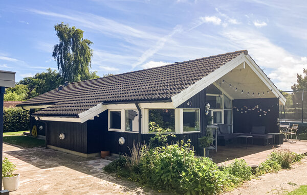 Holiday Home - Dronningmølle , Denmark - E02340 82