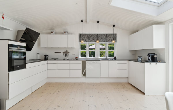 Feriehus - Hornbæk Strand , Danmark - E02940 6