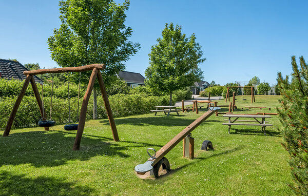 Semesterhus - Vejby Strand , Danmark - E09195 901