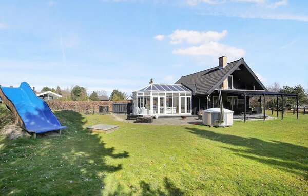 Semesterhus - Nødebohuse , Danmark - E13026 84