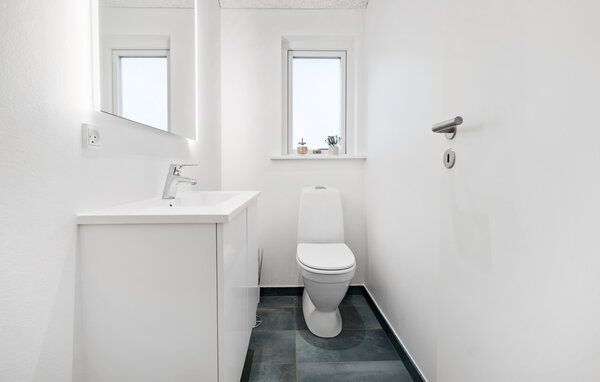 Semesterhus - Klint Strand , Danmark - E17025 703