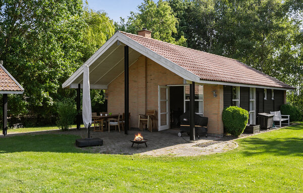 Verbringen Sie erholsame Urlaubstage mit der Familie in diesem charmanten Haus nahe der Küste.

Starten Sie entspannt in den Tag und bereiten Sie in der schönen, offenen Küche ein gemeinsames Früh..